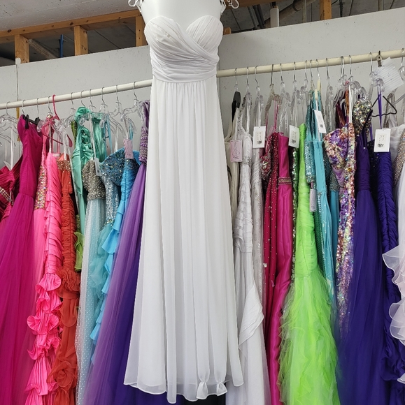 Formal Bill Levkoff Dress - Picture 1 of 4